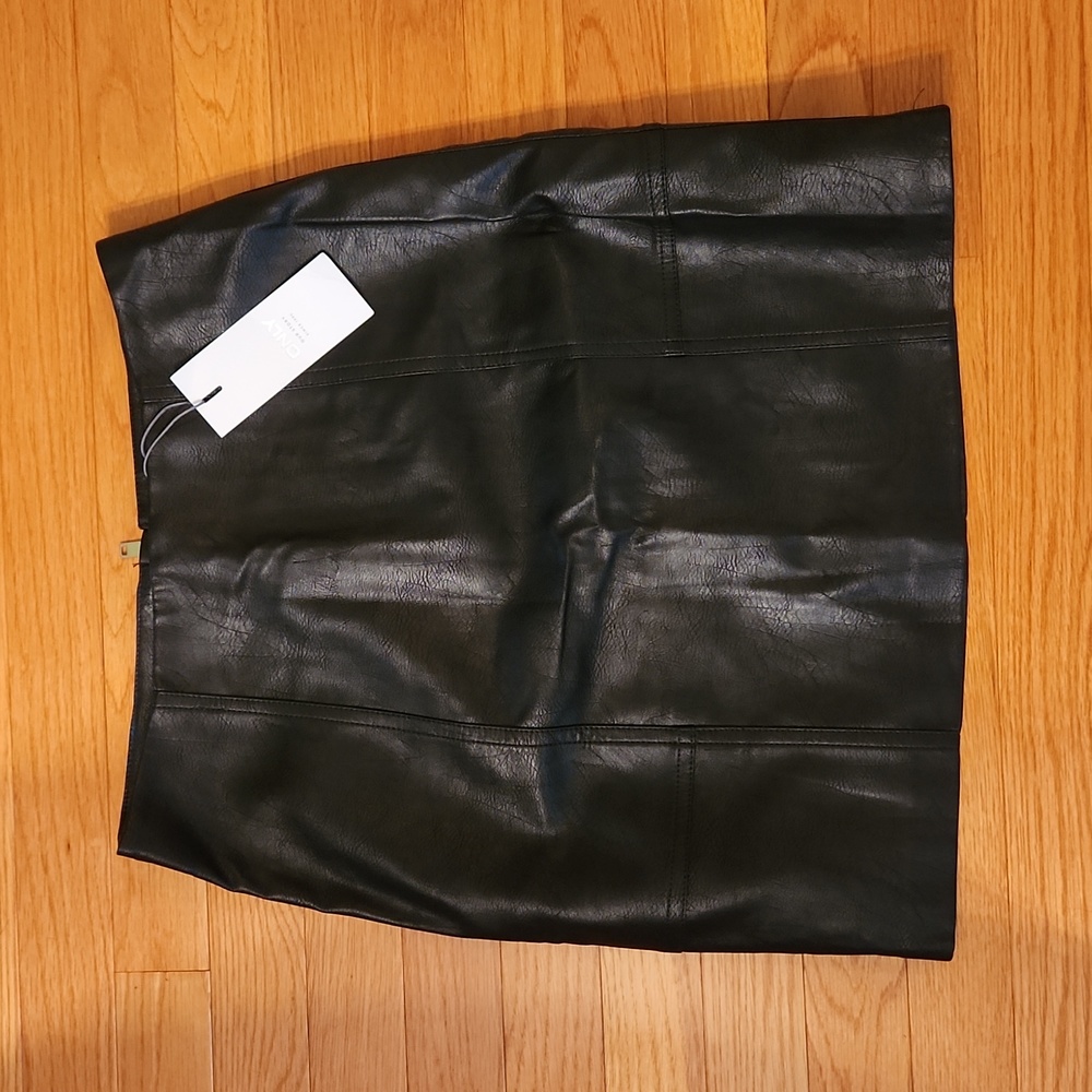 Leather skirt